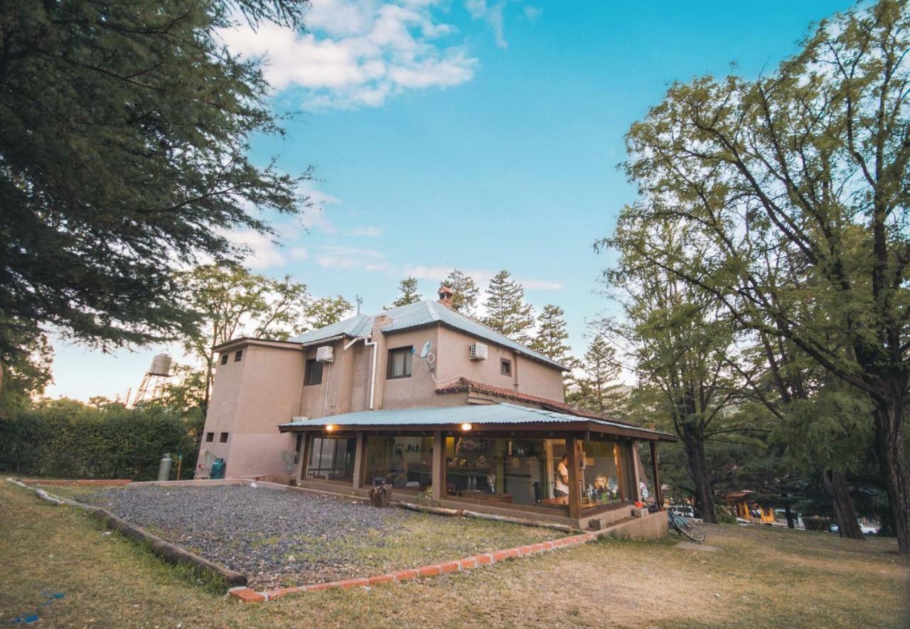 The Hostelhouse Centro. Casa De Huespedes. Villa General Belgrano Luaran gambar